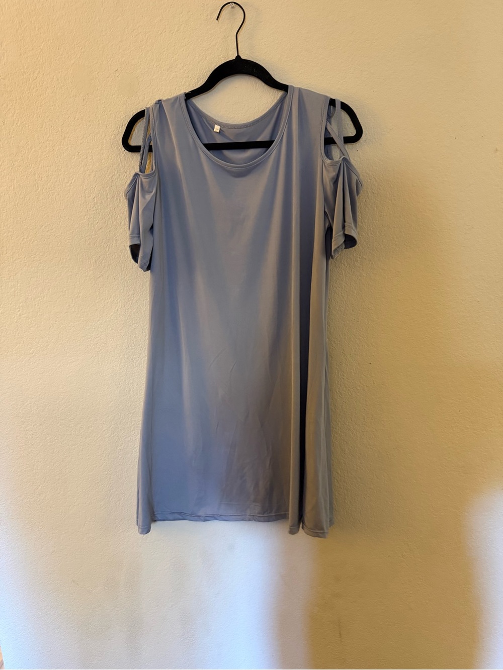 Cold-Shoulder Shift Dress in Light Grey